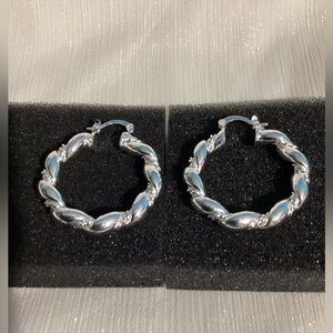 🌺Silver Filled Glossy Swirly Braided lightweight Large Hoop Earrings